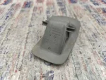 8W0887233A | Audi A4 Arka Çocuk Koltuğu Isofix Kapağı - 3
