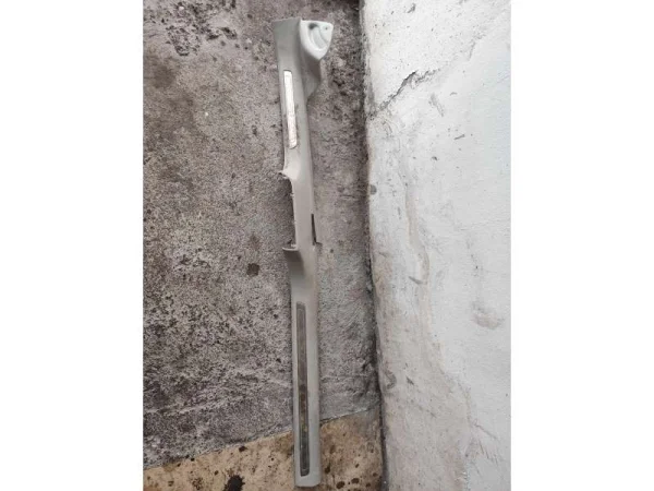 3G0853372M | VW Passat İç Sağ Marşpiyel Kaplaması VAG