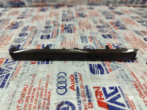 4G1853189B | Audi A6 Sol Ön Göğüs Çıtası VAG