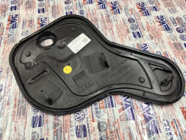 8X4837915A | Audi A1 İç Kapı Kolu Çerçevesi VAG