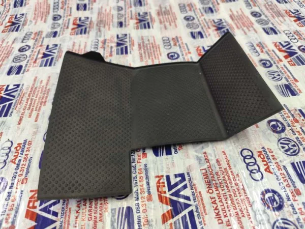 5G1863328C | Orta Konsol Eşya Gözü Pedi | VW E-Golf, Golf VAG