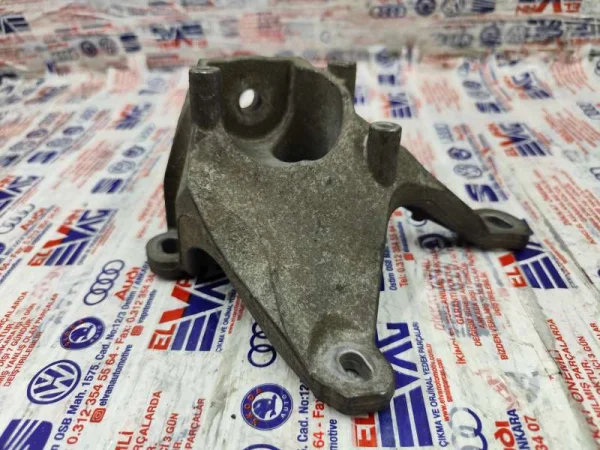 4H0399113E | Audi A8 Sol Şanzıman Takozu VAG