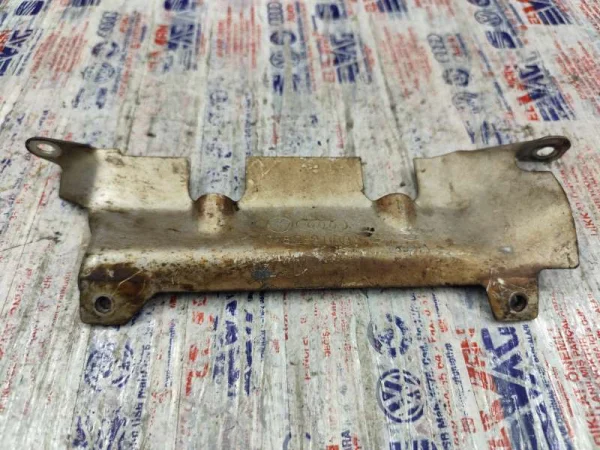078253008A | Egzoz Manifold Isı Kalkanı | VW Passat - Audi A4, A6, A8 VAG