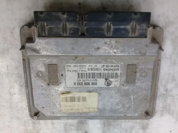 03E906033A | Skoda Fabia Motor Beyni VAG