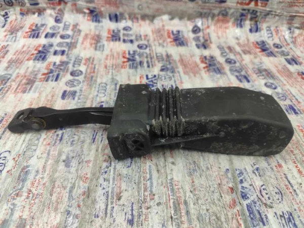 81A837267 | Kapı Stoperi Kapağı VAG