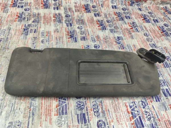 8P0857552 | Audi A3 Sağ Güneşlik VAG