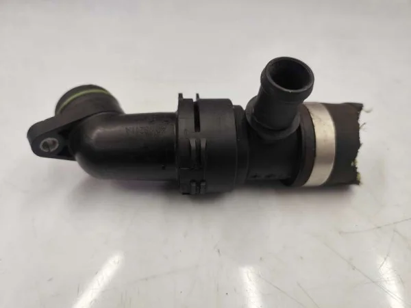 4M0122291D | VW Touareg Su Hortumu Adaptörü VAG