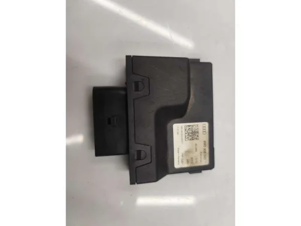 8W0906093E | Yakıt Pompası Kontrol Ünitesi VAG