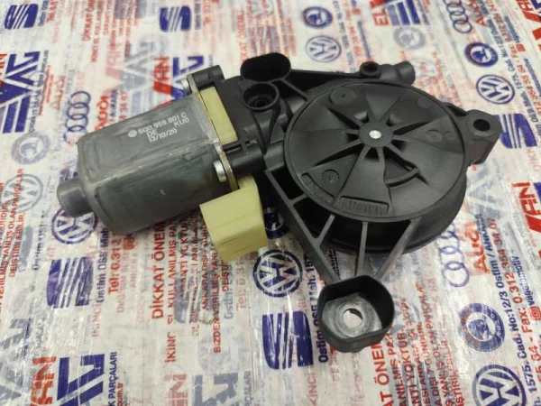 5Q0959801C | Elektrikli Cam Motoru | VW E-Golf, Golf - Audi A3, Q2 - Seat Ateca, Leon VAG