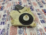 5Q4959812A | Arka Cam Motoru | VW Golf - Skoda Octavia - 3