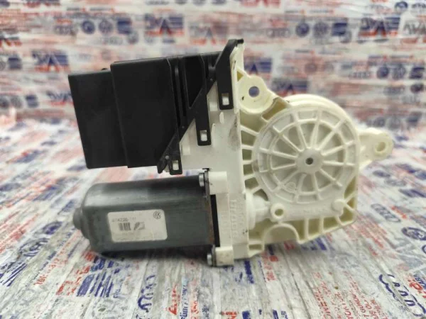 1K0959704F | Arka Sağ Cam Motoru | VW Golf, Jetta, Passat VAG