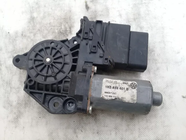 1K5839401B | VW Jetta Elektrikli Arka Sol Cam Motoru VAG