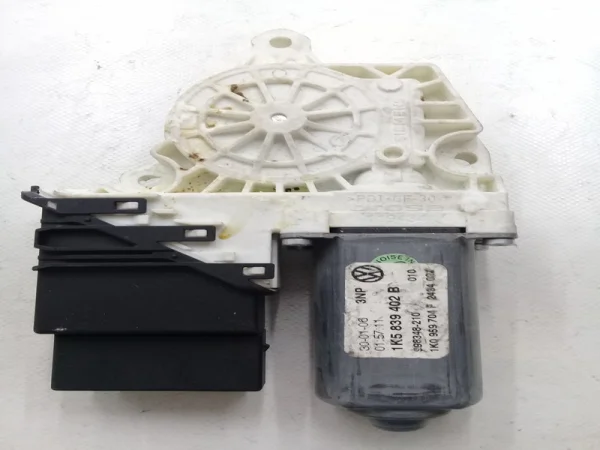 1K5839402B | VW Jetta Arka Sağ Cam Motoru VAG