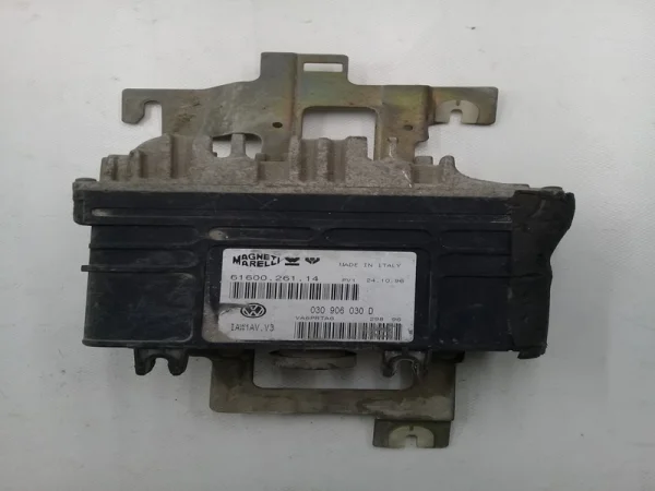 030906030D | VW Polo Motor Beyni VAG