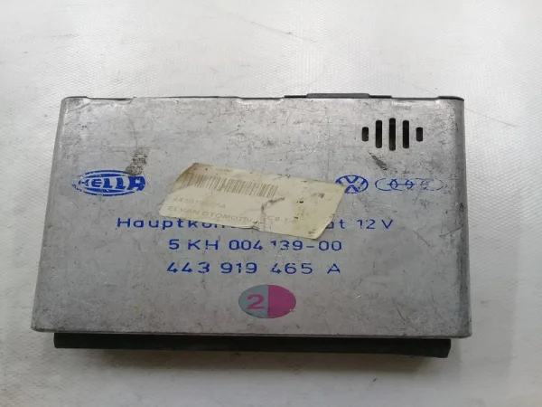 443919465A | Arka Lamba Kontrol Ünitesi VAG