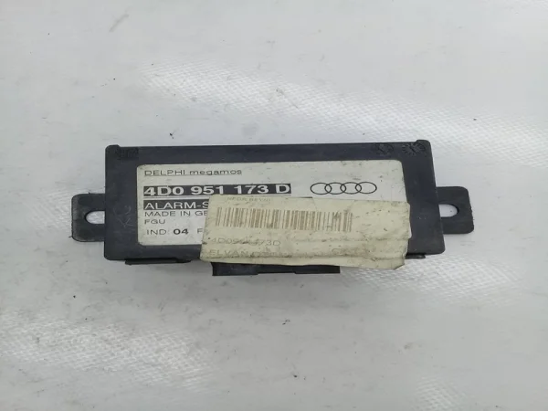 4D0951173D | Alarm Beyni Modülü | Audi A6, A8 VAG