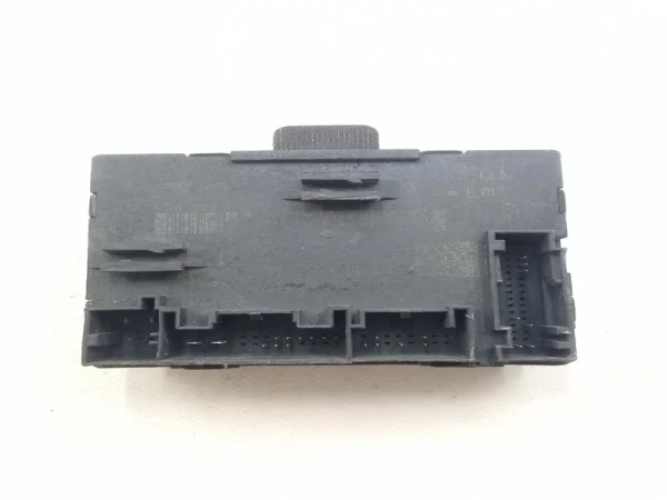 5Q0959392E | Kapı Beyni | Audi A3, RS 3 VAG
