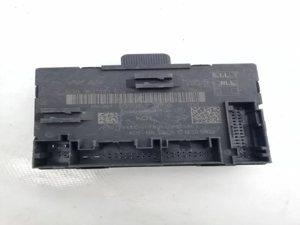 5Q0959393E | Kapı Beyni | Audi A3, RS 3 VAG