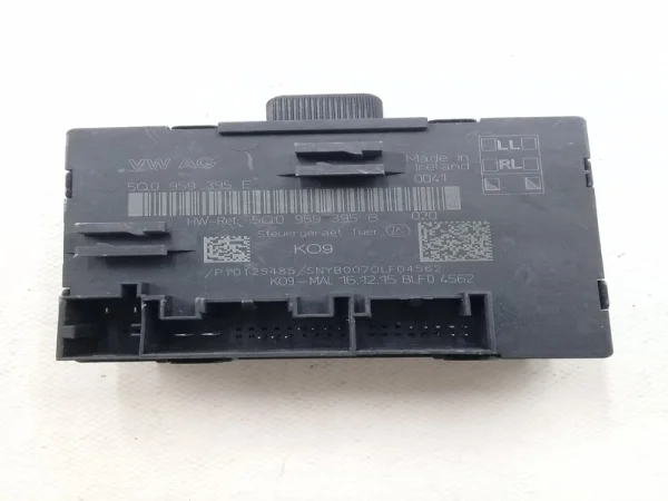 5Q0959395E | Kapı Beyni | Audi A3, RS 3 - Skoda Superb VAG