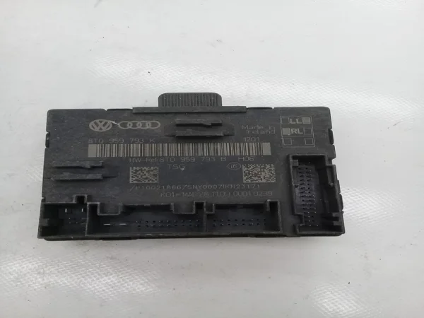 8T0959793K | Audi A5 Sağ Ön Kapı Kontrol Ünitesi VAG