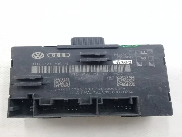 8T0959795H | Kapı Beyni | Audi A4, A5 VAG