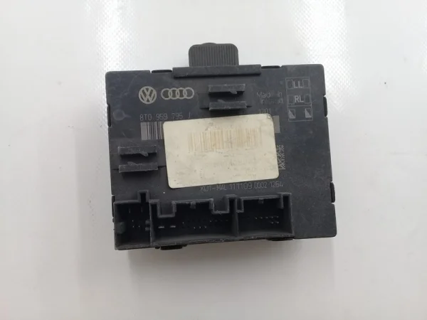8T0959795J | Audi A5 Arka Kapı Kontrol Beyni VAG