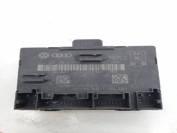 4G8959795D | Kapı Beyni | Audi A6, A7 VAG