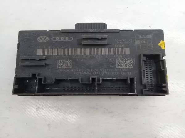 4G8959792J | Sağ Ön Kapı Kontrol Ünitesi VAG