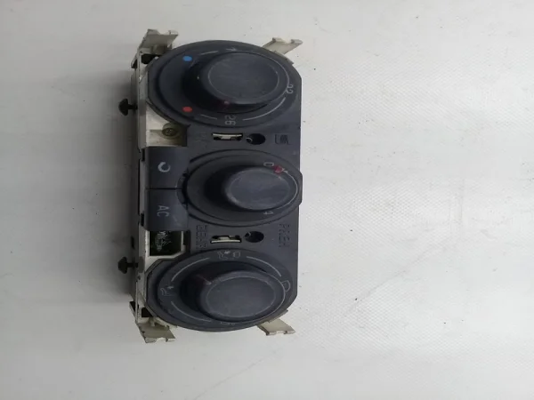7H0711113B | VW Transporter Vites Topuzu ve Körüğü Seti VAG