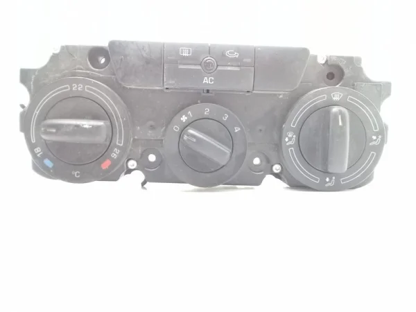 1Z0820047D | Klima Ve Kalorifer Kontrol Paneli VAG