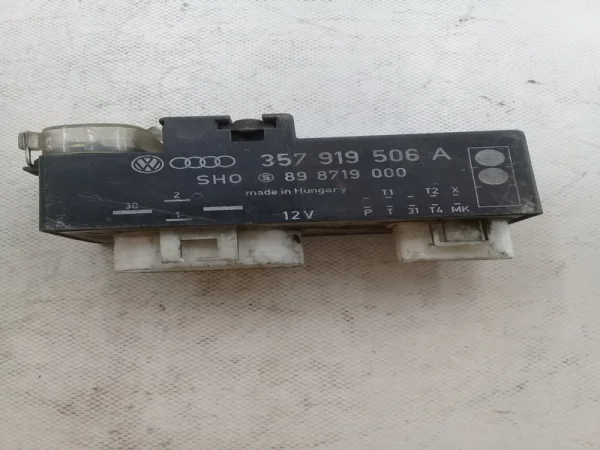 357919506A | VW Jetta Fan Kontrol Ünitesi VAG
