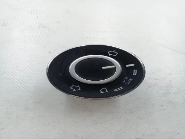 7L6927135E | VW Touareg Süspansiyon Kontrol Düğmesi VAG