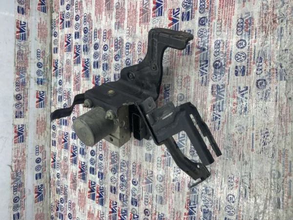 8E0614517BF | Audi A4 ABS Beyni VAG