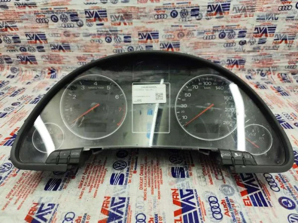 8E0920900L | Audi A4 Kilometre Saati Gösterge Paneli VAG