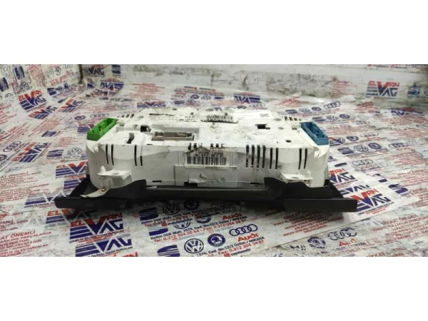 8N2920930C | Audi TT Gösterge Paneli VAG
