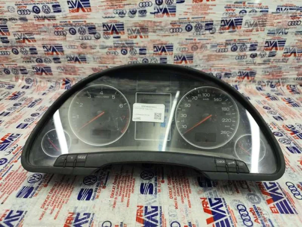 8E0920900H | Audi A4 Gösterge Paneli VAG