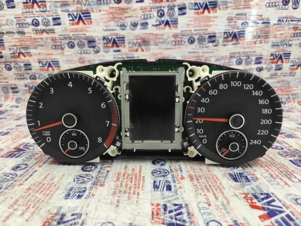 5K0920870D | VW Golf Gösterge Paneli VAG