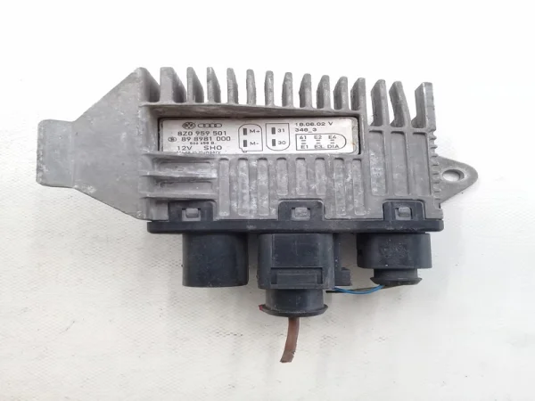 8Z0959501 | Radyatör Fan Kontrol Ünitesi VAG