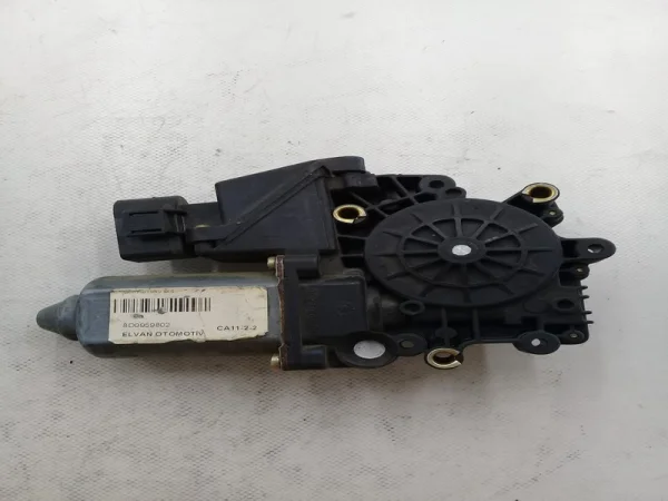 8D0959802 | Elektrikli Ön Sağ Cam Motoru VAG