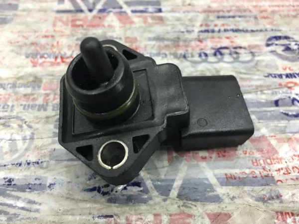 038906051 | Basınç Sensörü | VW Bora, Caddy - Audi A3, A4 - Seat Alhambra, Cordoba VAG