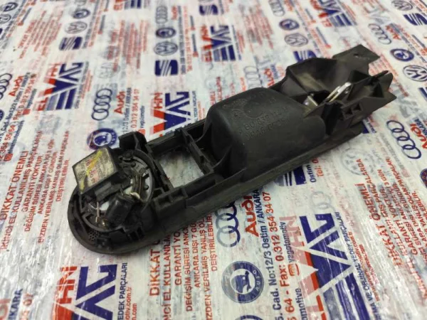 3B0035411 | VW Passat Kapı Hoparlörü VAG