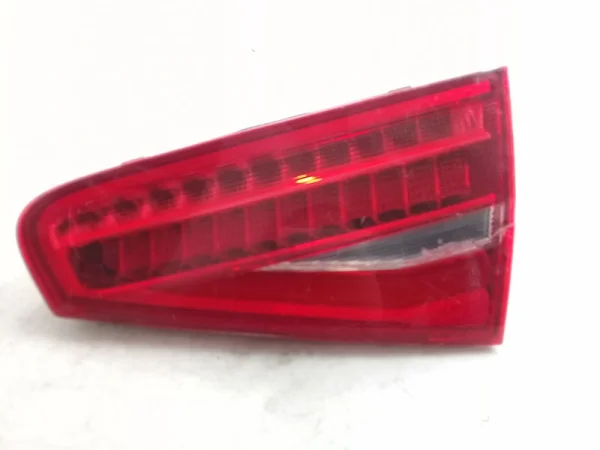 8K5945094AC | Audi A4 LED İç Sağ Stop Lambası VAG