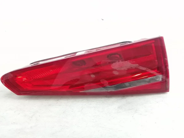 8K5945094 | Audi A4 Sağ İç Stop VAG
