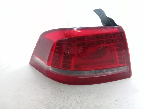 3AE945207B | VW Passat Ledli Sol Dış Stop Lambası VAG