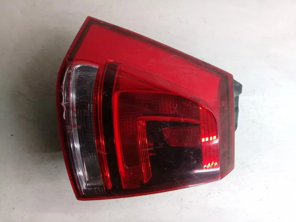 5G0945095P | VW Golf Sol Dış Stop Lambası VAG