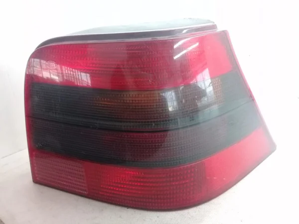 1J5945112S | Sağ Stop Lambası | VW Bora, Jetta VAG