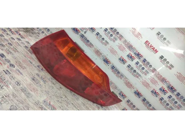 4L0945094 | Audi Q7 Sağ Arka Stop Lambası VAG