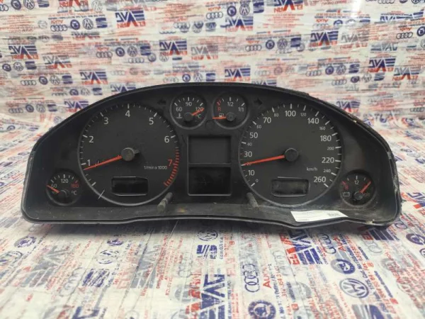 8D0920901G | Audi A4 Gösterge Paneli VAG