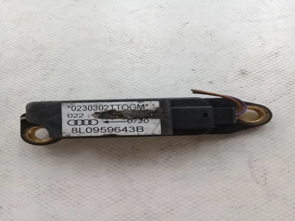 8L0959643B | Audi A3 Airbag Darbe Sensörü VAG