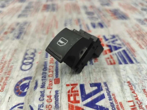 7L6959855B | Cam Açma Düğmesi | VW Amarok, Caddy, CC - Seat Alhambra, Altea, Ibiza VAG